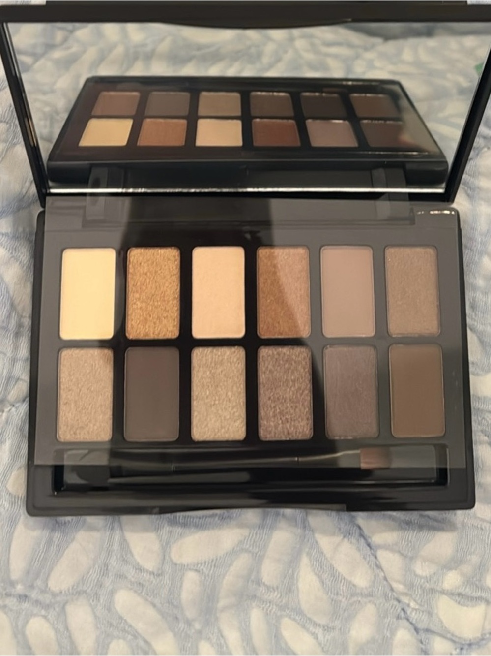 BeCAUSE Neutral Brown & Gold Eyeshadow Palette - Women Makeup
